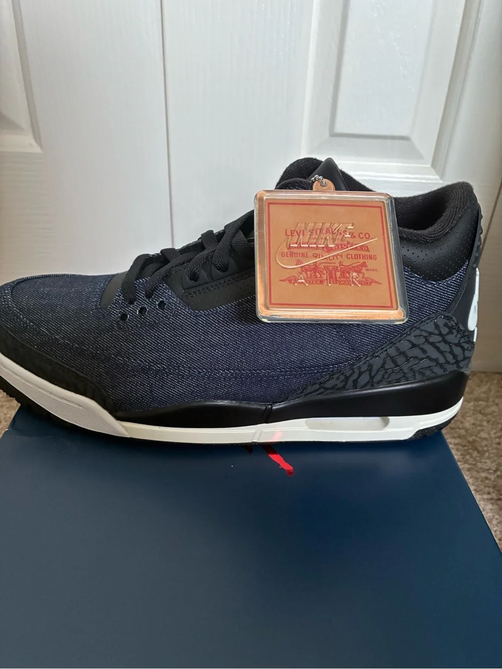Levi’s x Air Jordan 3 Retro SP – Size 10 – BRAND NEW